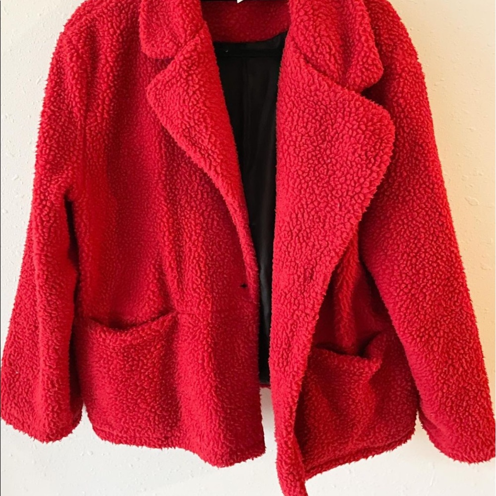 Red fuzzy 2 pocket jacket